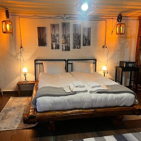 Hnameni Bovadzor Lodge エクステリア 写真